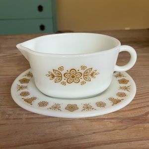 Vintage 70s gold butterfly, Pyrex Corning gravy boat